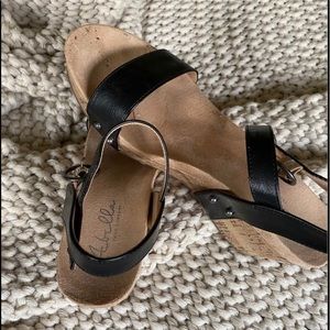 Black Wedge Heels Size W8